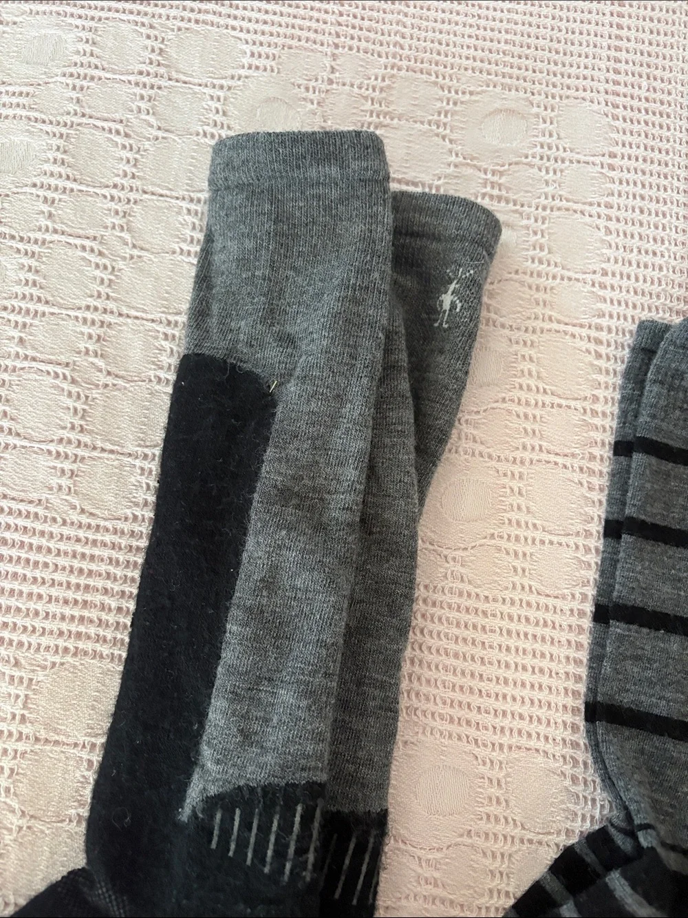 3 pairs smartwool socks